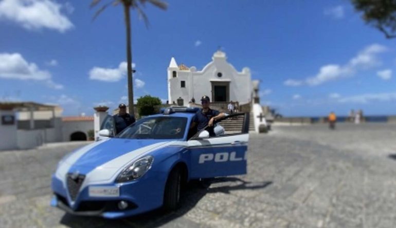 Violenza sessuale a Forio d’Ischia