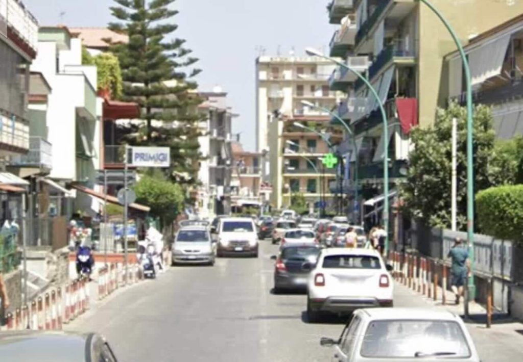 Arzano, motorcycle parade through the streets: the clans' challenge two days after the Coppola murder.