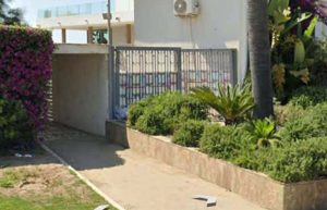 Bacoli, accessi al mare sotto accusa: cancelli, divieti e spiagge private sul demanio pubblico