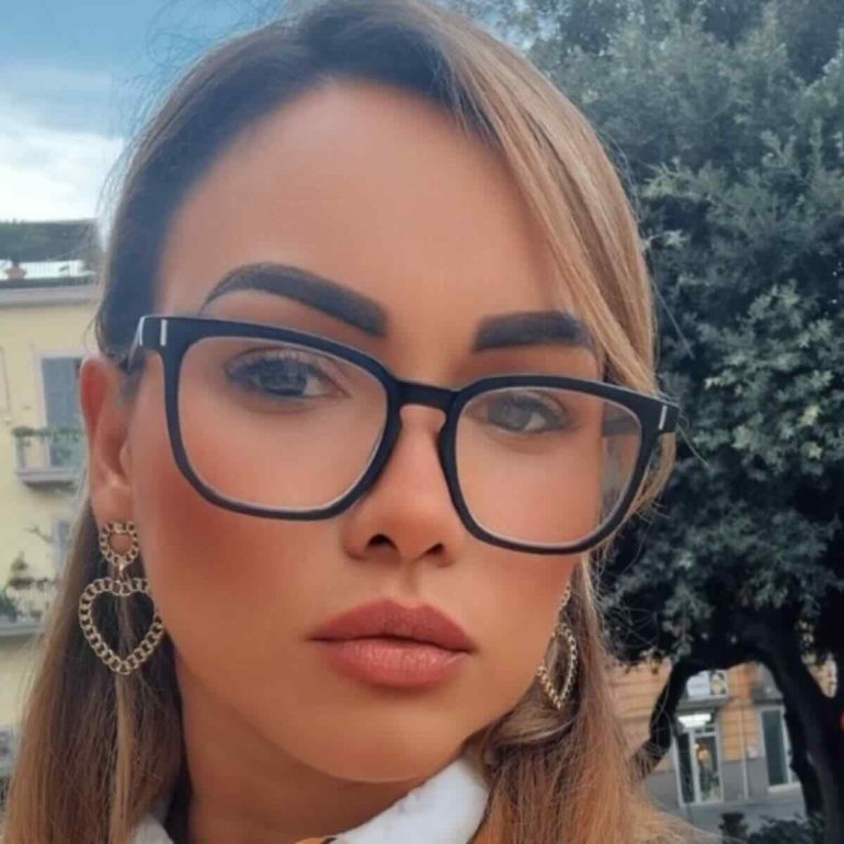 Carla Ribeiro trovata morta in casa a Pozzuoli, indagata un’amica
