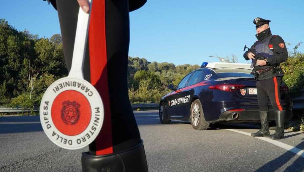 Castel Volturno, blitz antidroga al Royal Residence: tre giovani denunciati