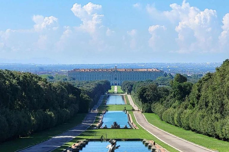 I palazzi borbonici: espressione di potere, cultura e urbanistica