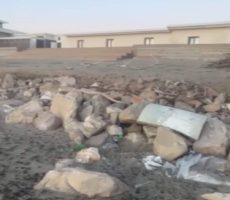 Ischitella, sacchi e cemento sulla spiaggia: esposto per verificare lavori su area demaniale