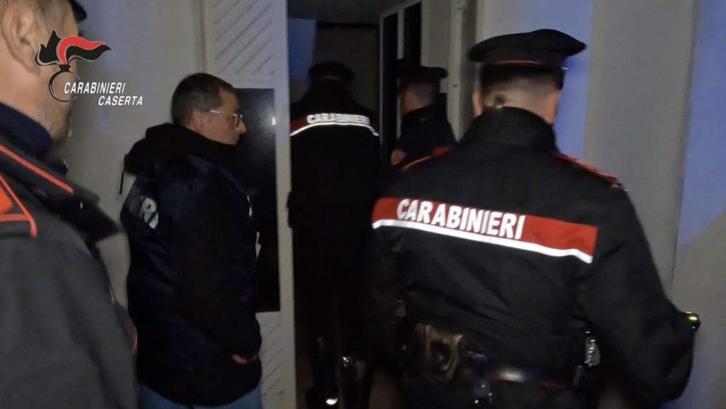 Mondragone choc: per entrare nel clan bisognava sparare contro la caserma dei carabinieri