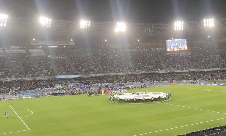 Lo stadio Maradona
