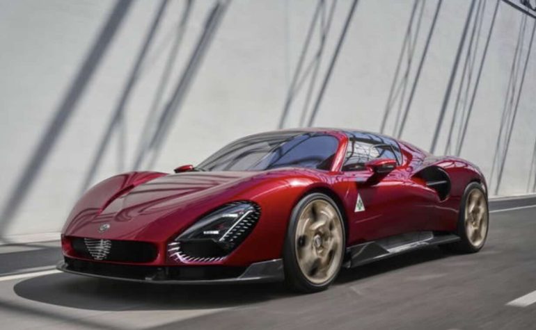 Un modello di Alfa 33 Stradale