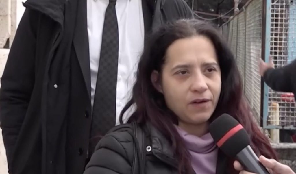 «Ogni secondo conta»: l’appello disperato della madre del bimbo trapiantato