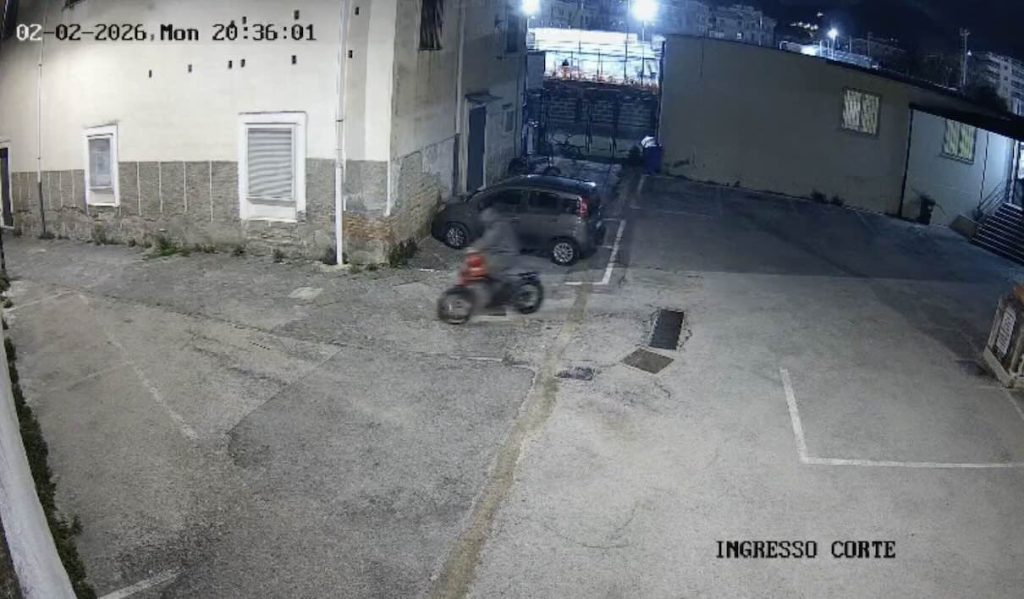 Portici, e-bike rubata due ore dopo l’acquisto sotto gli occhi delle telecamere