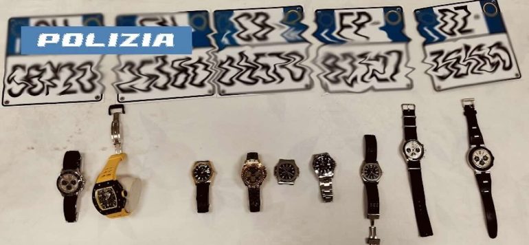 Gli orologi sequestrati