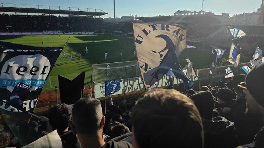 Scontri Cremonese-Napoli: 16 Daspo per Ultras azzurri