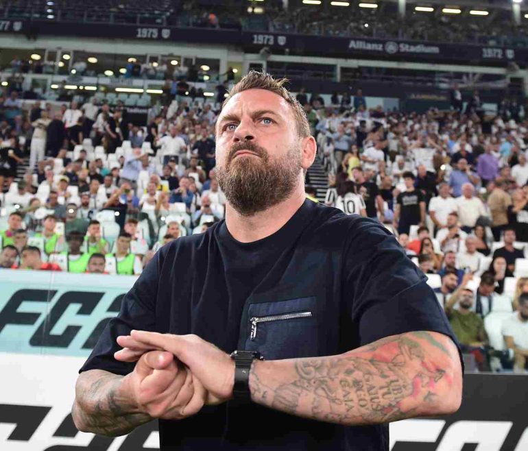 Genoa, De Rossi furioso: «Rigore al Napoli? Assurdo, non riconosco più questo calcio»