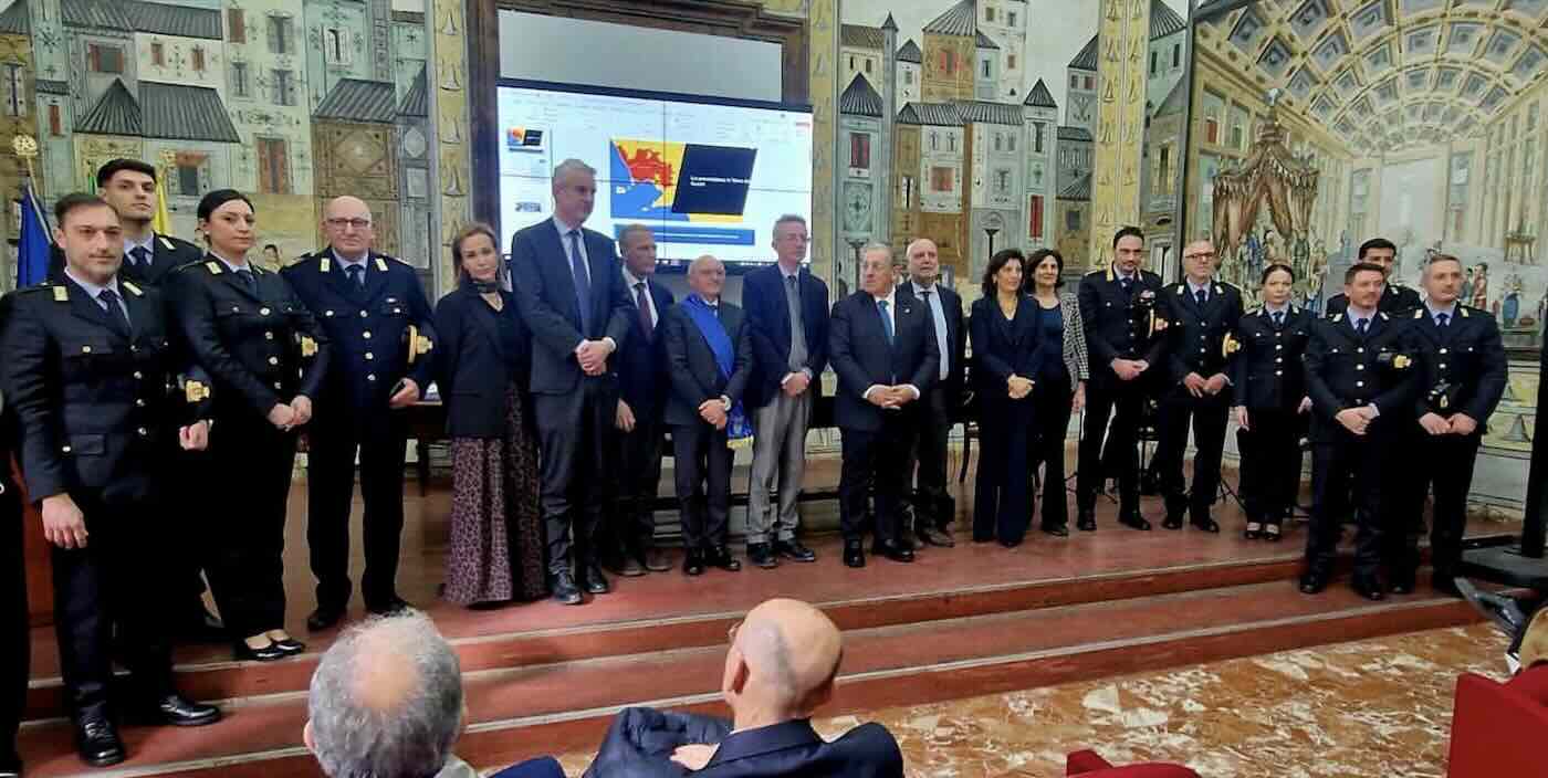 Terra dei Fuochi, diplomati gli specialisti della Polizia Provinciale