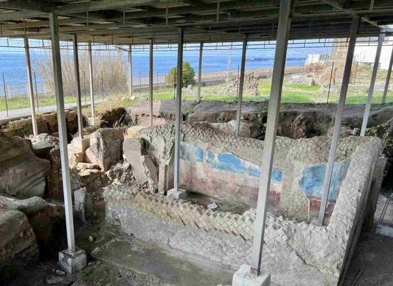 Villa Sora in Torre del Greco: New rooms and decorations emerge from the 79 AD eruption.