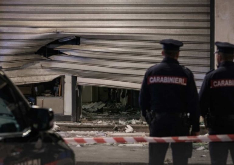 Bombe carta a Casapesenna, l’allarme degli esperti: «Non tutto è camorra»