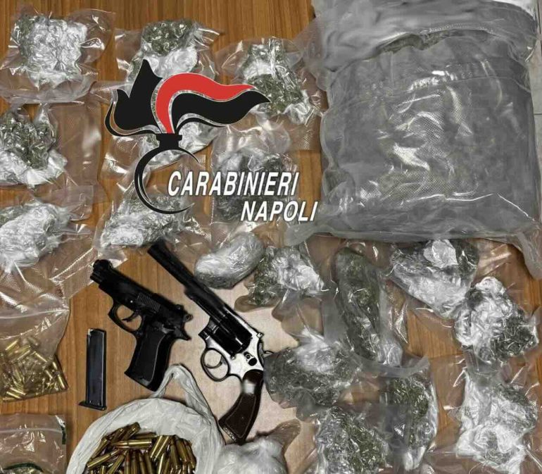 Boscoreale, sequestrate armi e droga nascoste in un palazzo