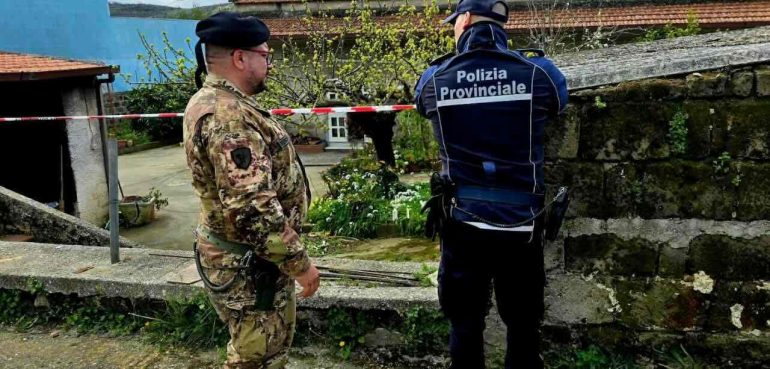 Castel Morrone, blitz nell’azienda degli orrori: liquami in fogna e abusi edilizi