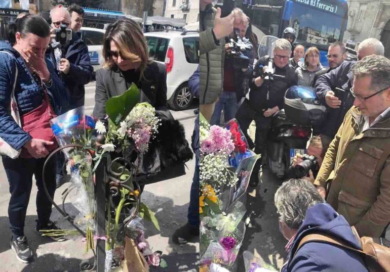 Napoli, fiori e lacrime al Corso Garibaldi: la città dice basta alla strage silenziosa