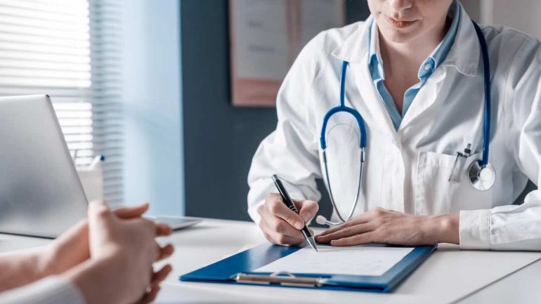 Campania verso il pensionamento di massa: 1.147 medici di famiglia lasceranno entro il 2028