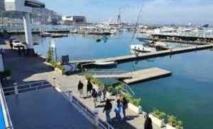 Castellammare, sorpreso sul tetto del circolo nautico con tre chili di rame: arrestato 43enne