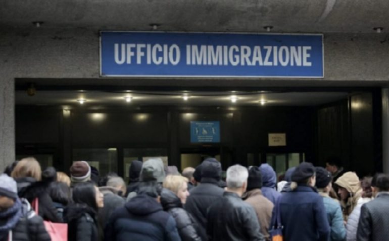 Falsi contratti per migranti: a capo dipendente dell’Ispettorato del lavoro. Tutti i nomi