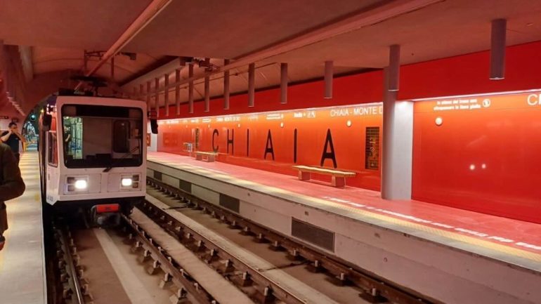 Linea 6, orario prolungato fino alle 21.30: accordo nella notte tra Anm e sindacati