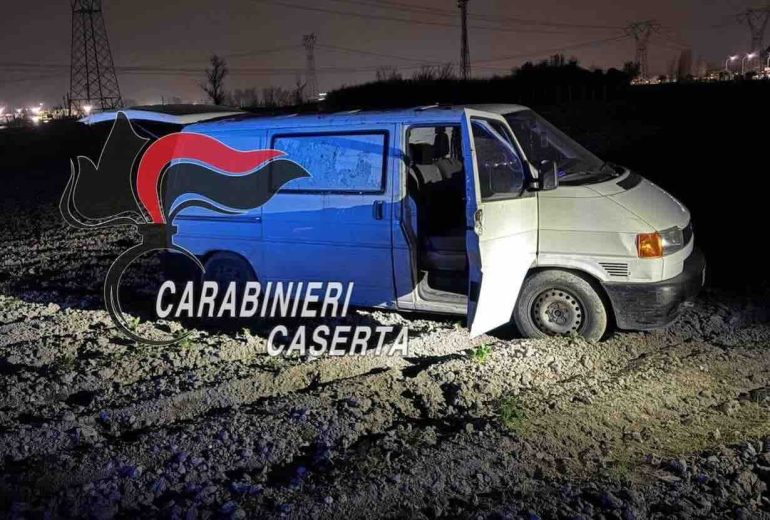 Maddaloni, rubano 3 km di cavi di rame e scappano: bottino recuperato. E’ caccia ai ladri