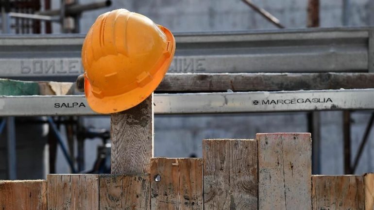 Morti sul lavoro, Caserta maglia nera in Campania: già 64 vittime nel 2026