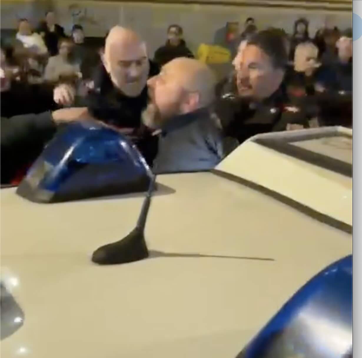 Napoli, era in cura per problemi psichiatrici l’aggressore del bus