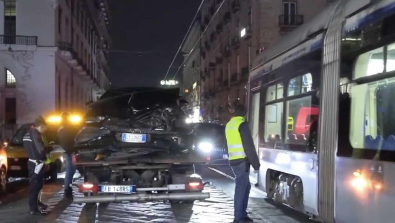 Napoli, fermato l’autista che ha investito e ucciso le 2 sorelle: era ubriaco e senza patente