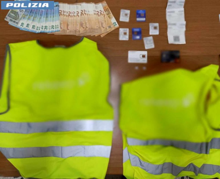 Napoli, finto operatore bancario ruba la carta e le svuota il conto di 9.000 euro: arrestato 47enne