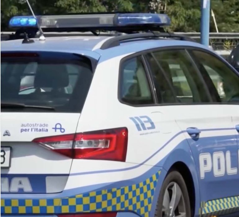 Napoli, tamponamento multiplo sulla Tangenziale: feriti lievi e code chilometriche