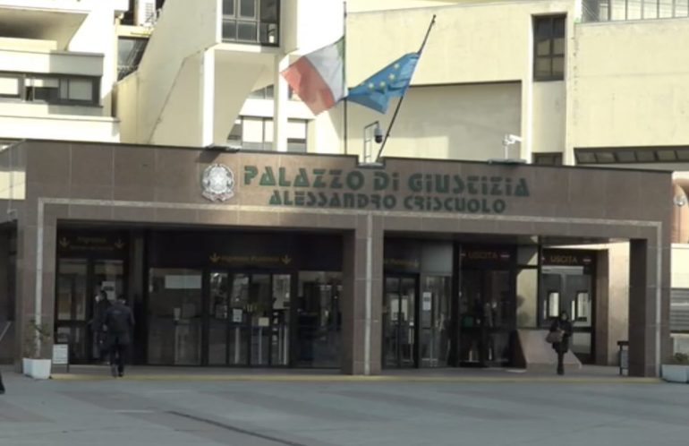Prosciolta in appello per evasione delle accise: la Corte di Napoli ribalta la condanna