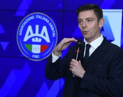 Rocchi avverte: «Il Var cambierà, basta polemiche inutili. A fine anno faremo una riflessione»