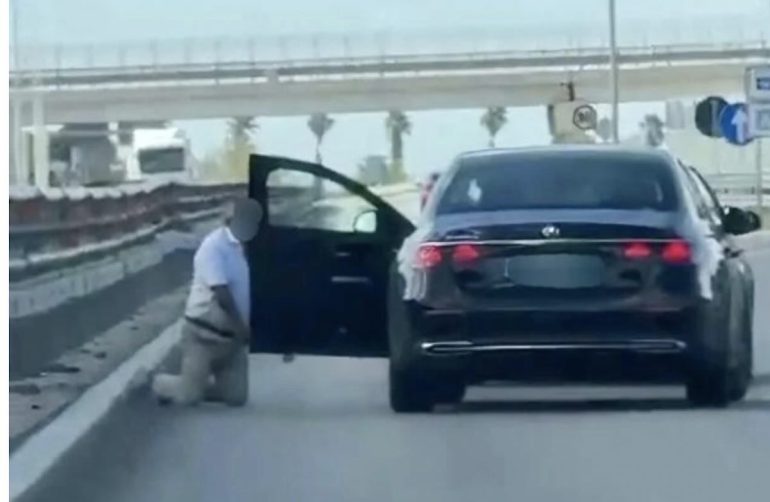 Secondigliano assalto armato ad automobilista