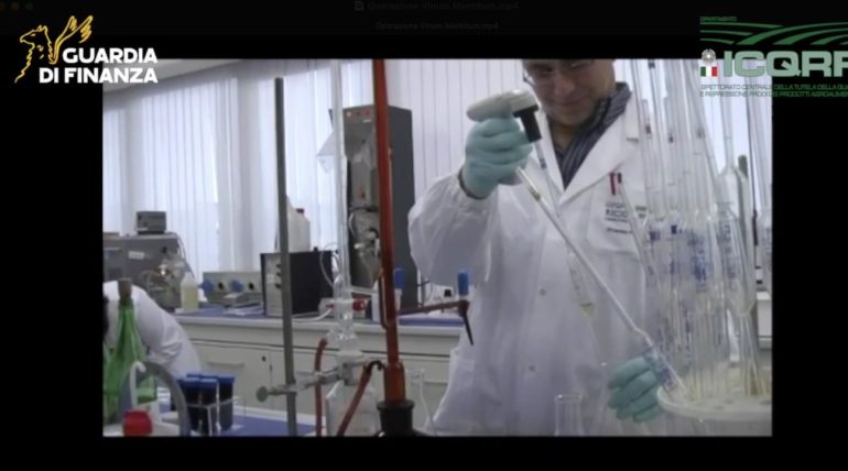 Sequestrati 2,5 milioni di litri di vino falso DOP e IGP