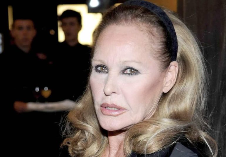 Sequestrato a Firenze il tesoro di 20 milioni rubato a Ursula Andress