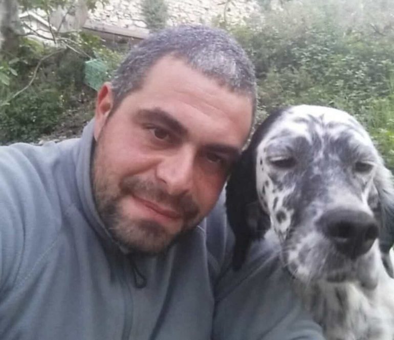 Tragedia a Vico Equense, cade dall’albero e precipita nel ruscello: muore a 35 anni