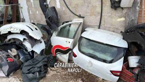 Villaricca, garage trasformato in officina abusiva: arrestato 44enne