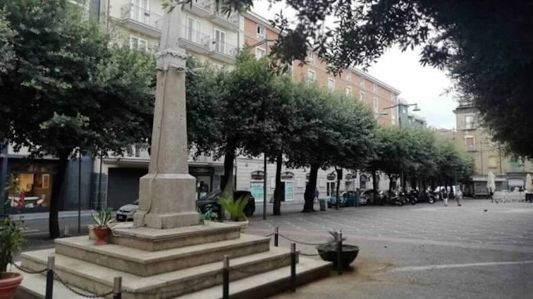 Caserta, lite in centro degenera in aggressione