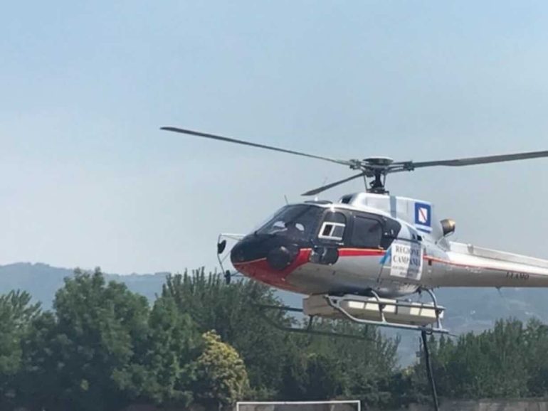 Fiamme domate in poche ore ad Agnano: salve le abitazioni