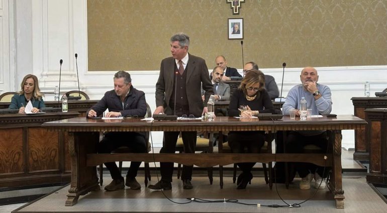 Fincantieri a Castellammare, fronte unico per il futuro del cantiere: pressing bipartisan su Crosetto