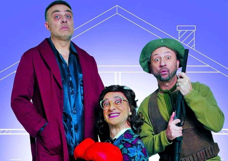 Il segreto della Violaciocca: surrealismo e noir sul palco del New Teatro Troisi
