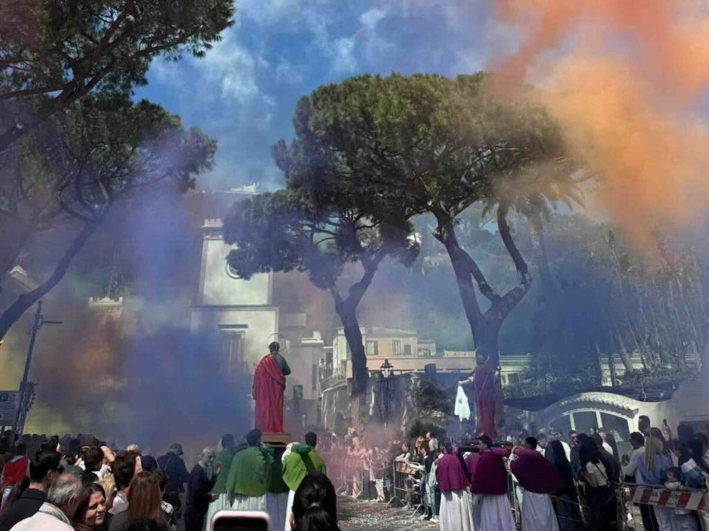 Lacco Ameno, 2 denunciati per i sette feriti a causa dei fuochi d’artificio senza autorizzazione
