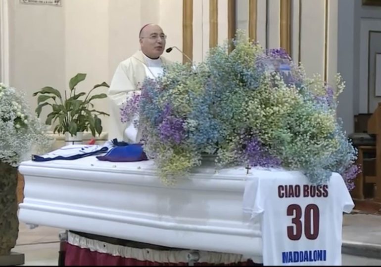 Un momento dei funerali