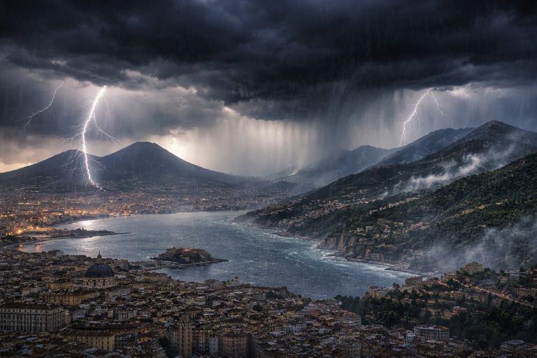 Meteo Campania: temporali diffusi oggi, attenzione a pioggia intensa e raffiche soprattutto nell'entroterra