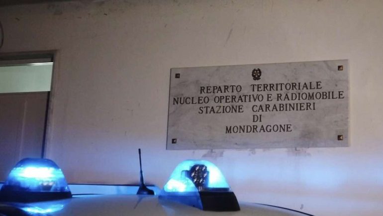 Mondragone, smantellata una piazza di spaccio a conduzione familiare: 7 misure cautelari