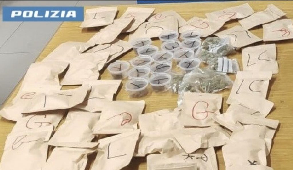 Napoli, arrestato il pusher in scooter dei Ponti Rossi