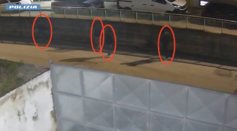 Napoli, la faida dello spaccio dietro l’omicidio di Raffaele Cinque