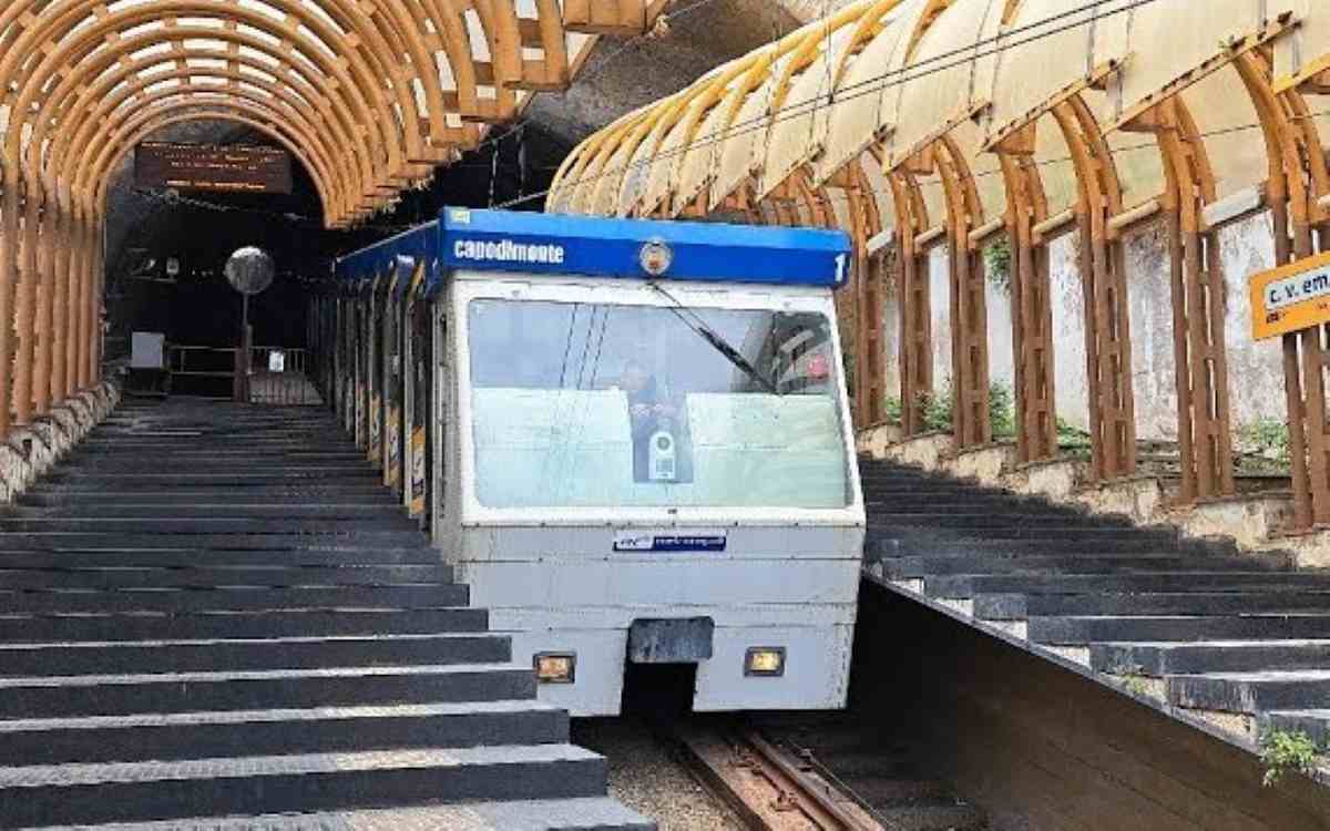 Napoli, stop alla Funicolare di Montesanto: chiusura di 9 mesi per la revisione ventennale