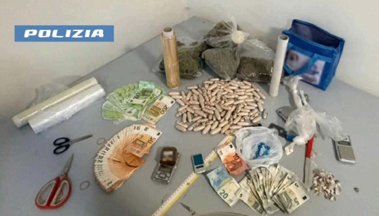 Napoli, supermarket della droga in casa: arrestato narcos nigeriano